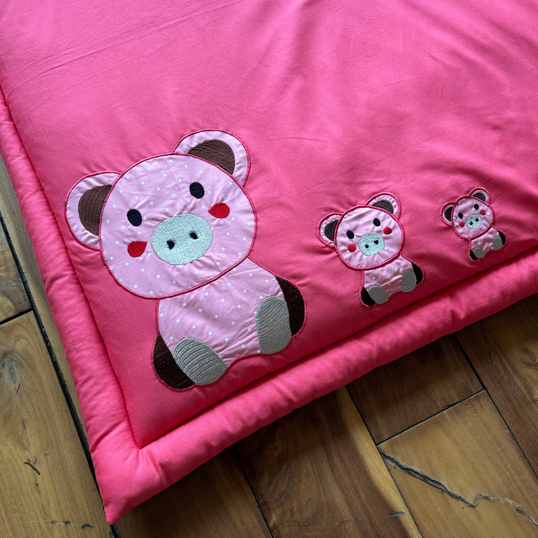 PoochMate OAK 3.0 : Fuchsia Pink Piggy Squad Cotton Mat Large