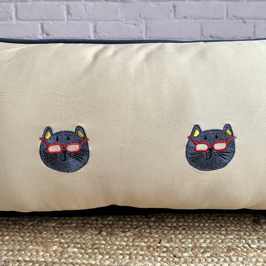 PoochMate OAK 3.0 : Nerdy Cats Beige & Blue Bolster Dog Bed : Medium
