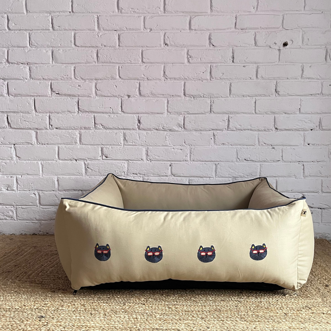 PoochMate OAK 3.0 : Nerdy Cats Beige & Blue Bolster Dog Bed : Medium