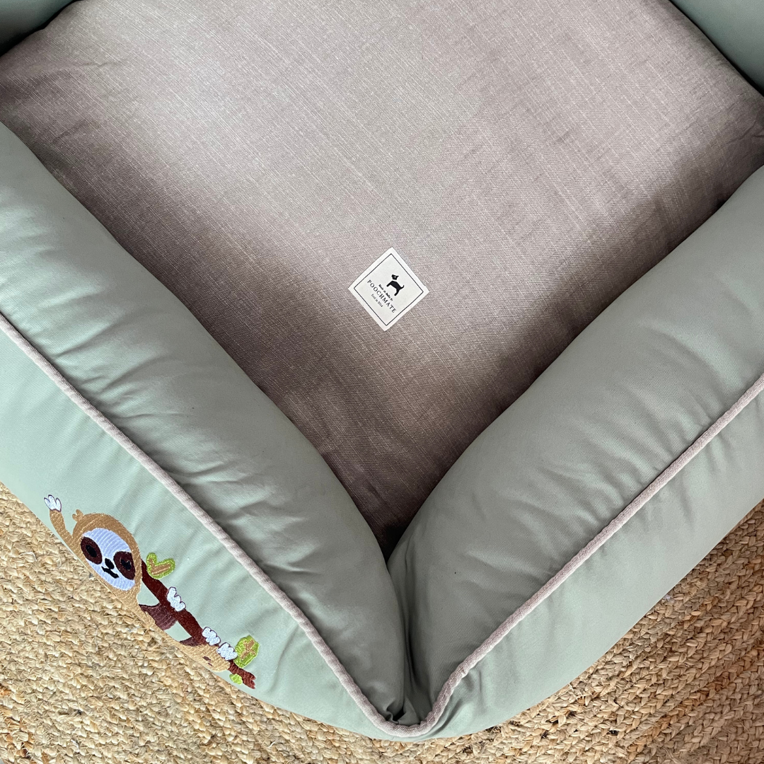 PoochMate OAK 3.0 : Lazy Sloth Sage & Beige Linen Bolster Dog Bed : Medium