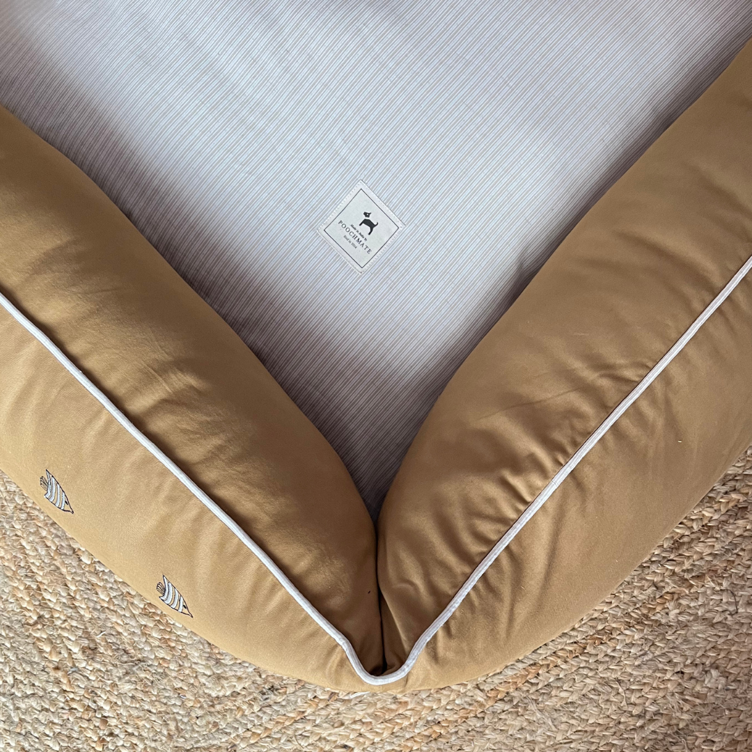 PoochMate OAK 3.0 : Shoal of Fish Sand & Ivory Bolster Dog Bed : Medium