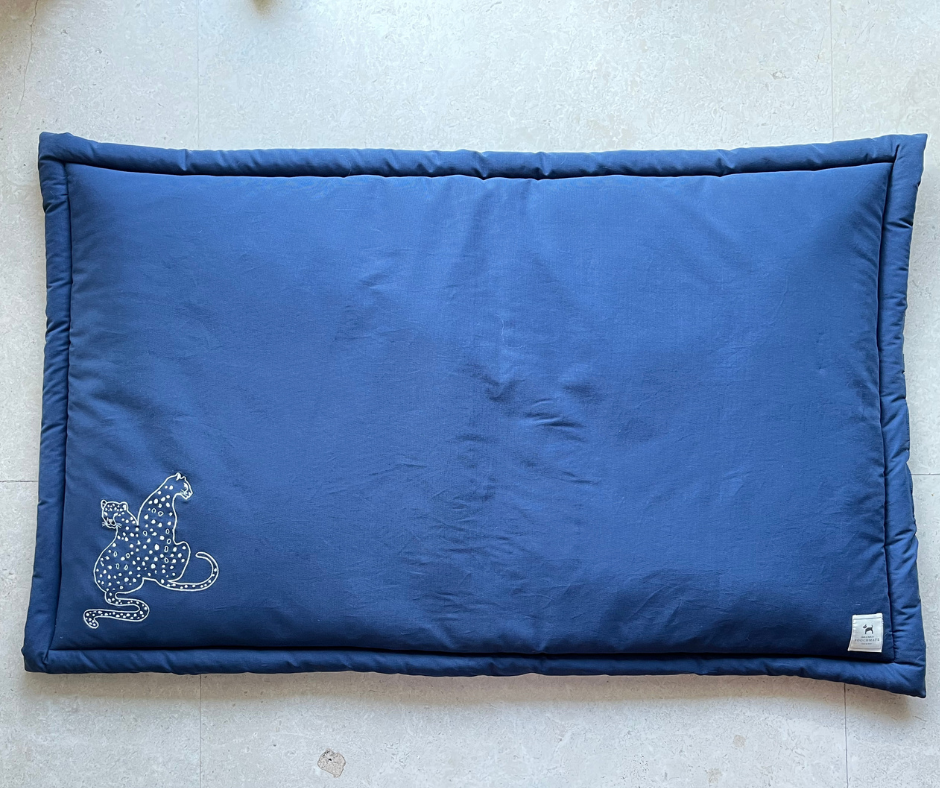 PoochMate OAK 3.0 : Blue Cotton Cheetah Mat Large
