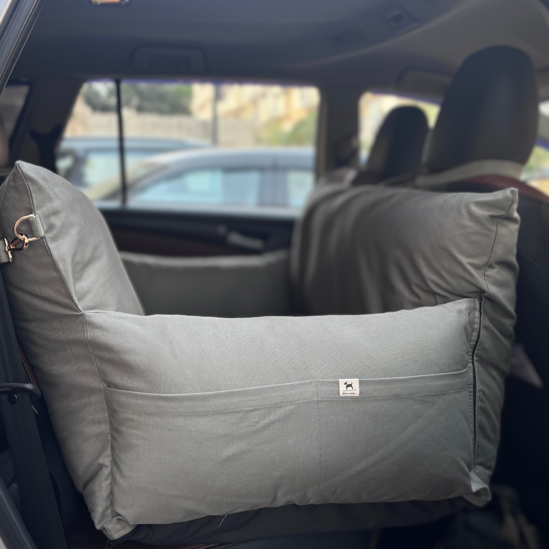 PoochMate Travel Dog Bed | Dog Car Seats online India | Travel beds for large dogs | Large dog car Seats