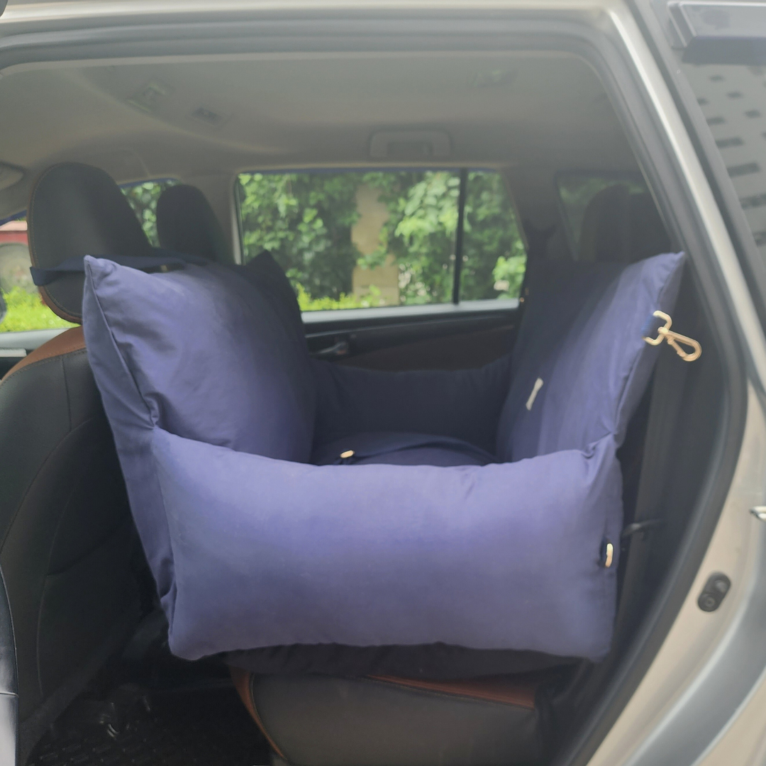 PoochMate Travel Bed for Medium Dogs : Blue