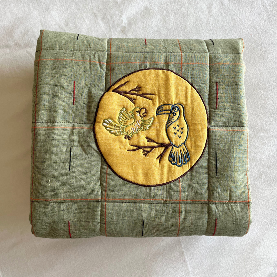 PoochMate OAK 3.0 : Bird Applique Moss Grey Dog Blanket Large