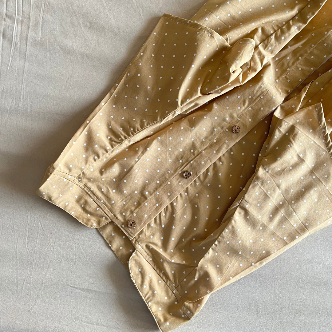PoochMate OAK 3.0 : Turtle Beige Polka Dog Shirt Size 26