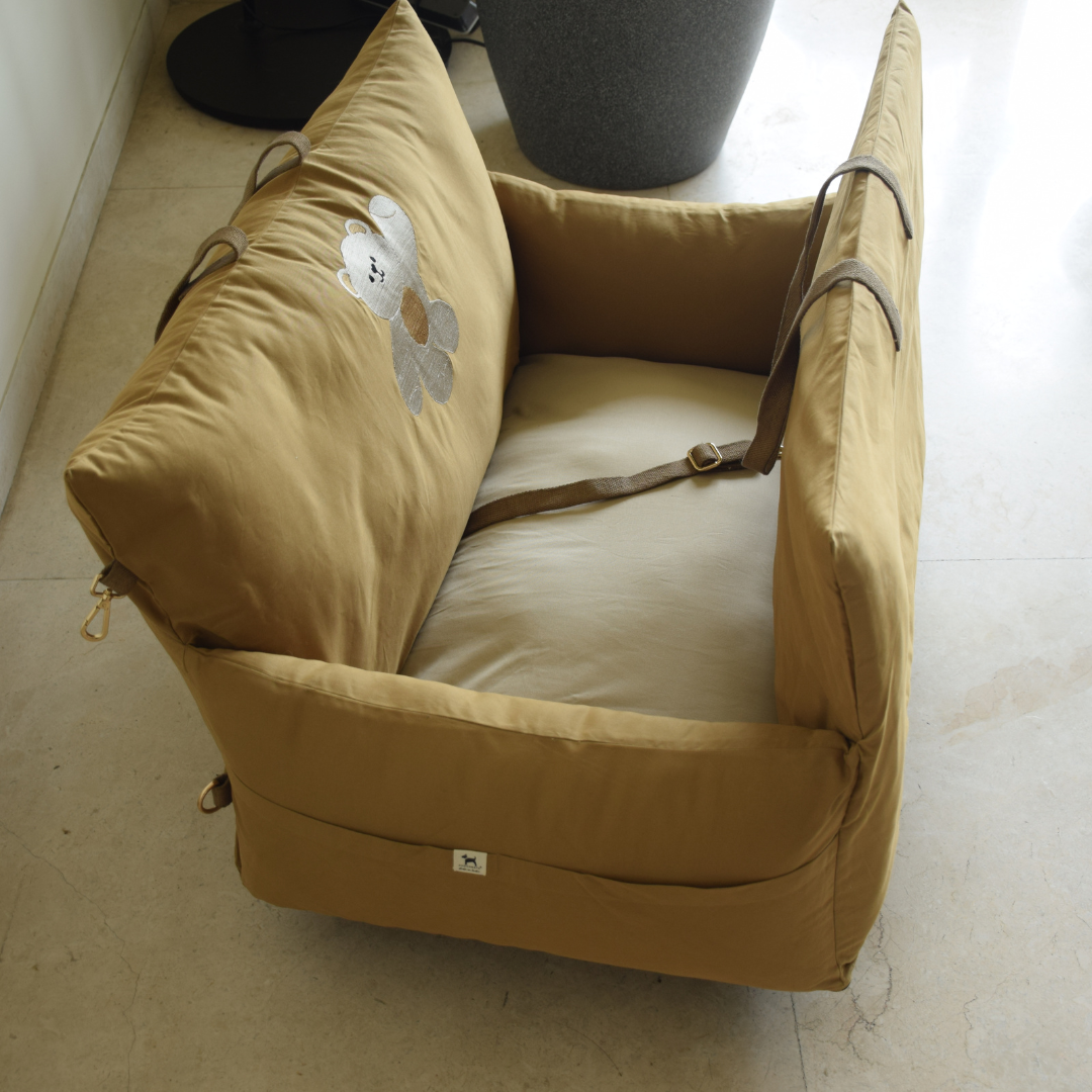 PoochMate OAK 3.0 : Medium Travel Dog Bed Sand & Beige : Bear