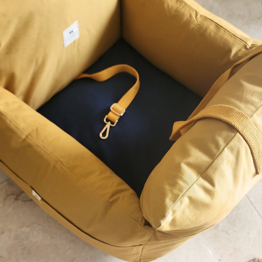 Dog bed for travel | Portable dog beds for travelling