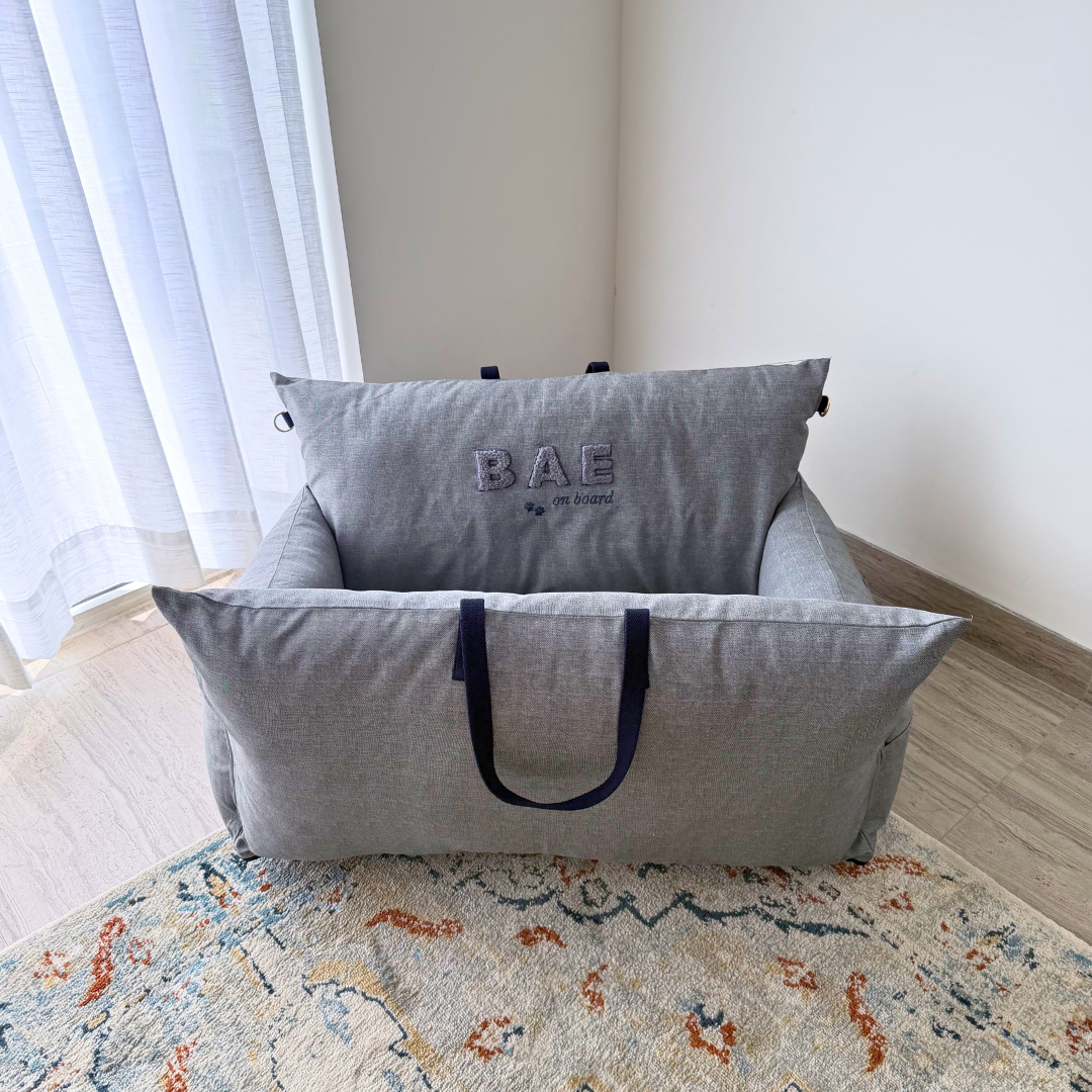 PoochMate Travel Bed for Medium Dogs : Grey BAE on Board