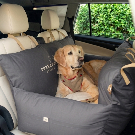 PoochMate Travel Beds | Dog Car Seats online India | Car seats for large dogs | dog bed for car back seat| Dog car bed | Dog bed for car travel India