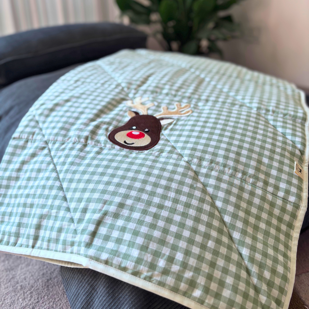PoochMate Green Checkered Reindeer Dog Blanket