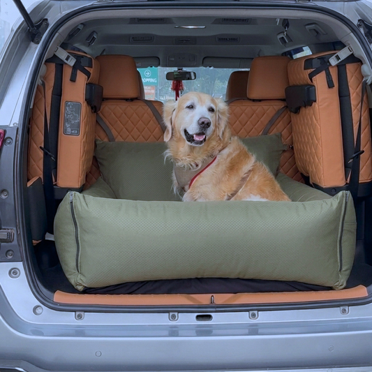 Large dog travel bed | Dog Car Seat for Boot | Boot Travel beds for dogs | Boot car seat covers for dogs India | PoochMate Travel bed