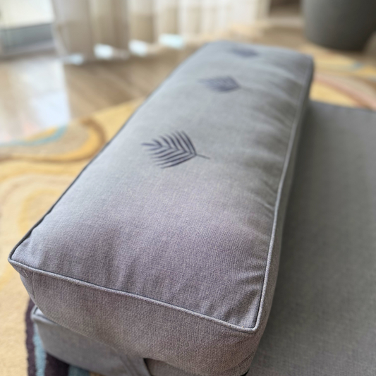 PoochMate Flat Memory Foam Bed with Pillow : Blue