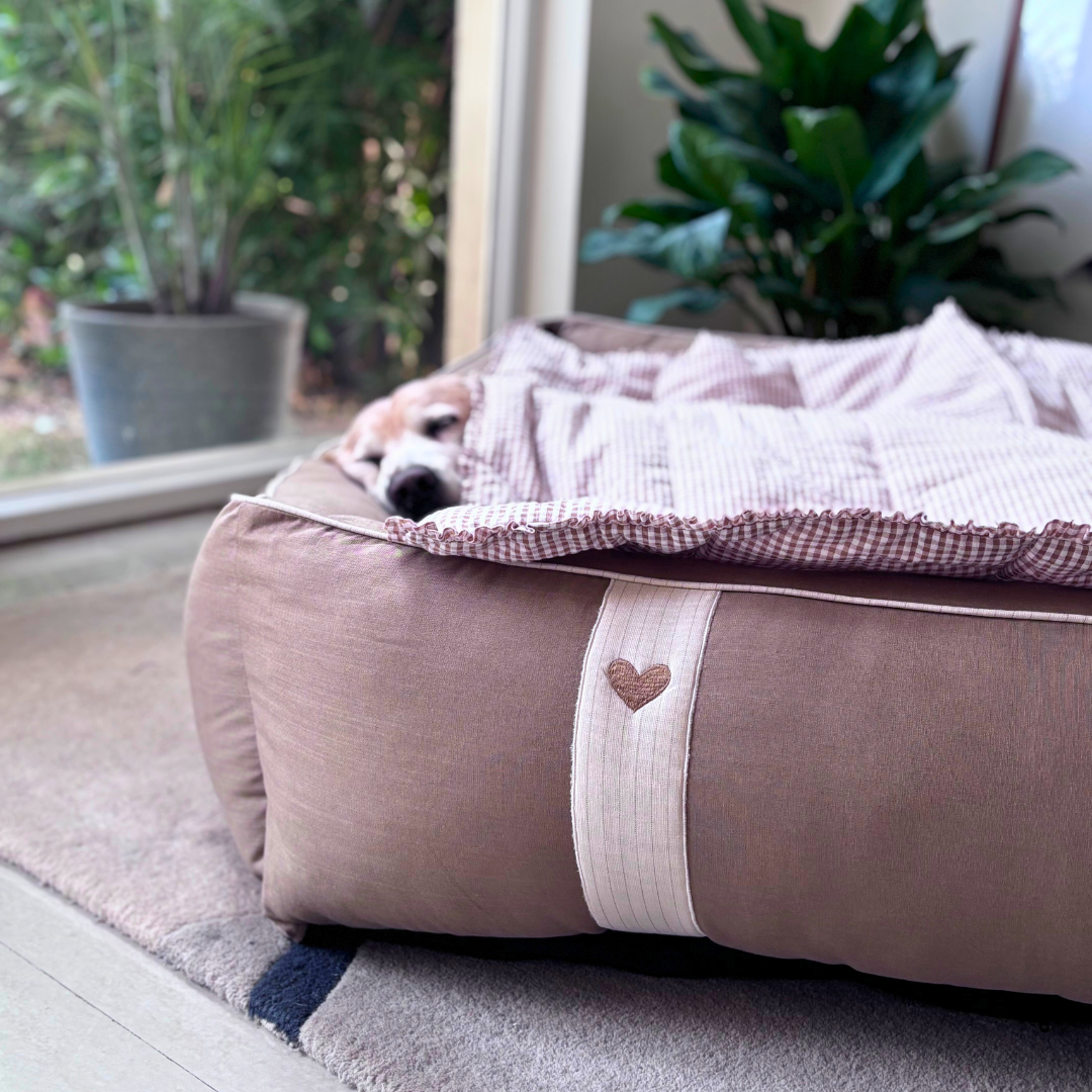 PoochMate Beds | Best dog beds online India | Large dog beds with removable covers | Dog bed with matching blankets India