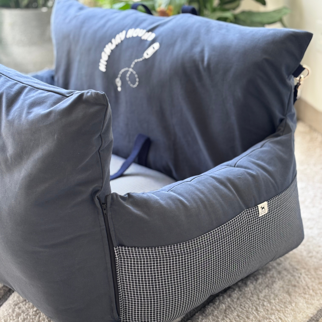 Dog Travel beds | PoochMate Travel bed | Dog Car Seats India| Car seats for dogs