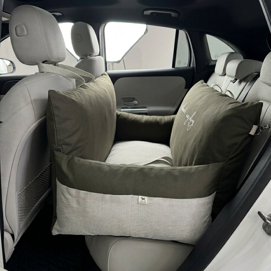 Dog Travel Beds | Dog Car Seats | Car seats for dogs online India | PoochMate India Travel Bed