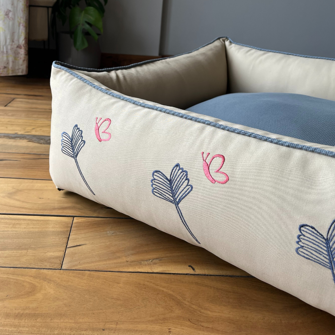 PoochMate OAK 3.0 :  Bees & Ginkgo Beige & Blue Dog Bed Small