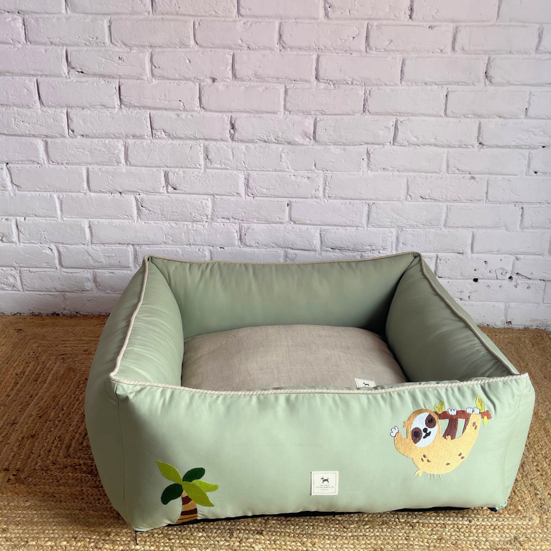 PoochMate OAK 3.0 :  Lazy Sloth Sage & Beige Linen Bolster Dog Bed : Medium