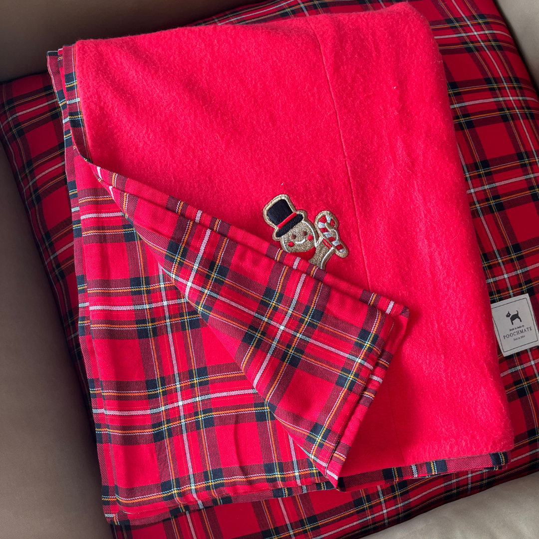 Christmas Dog Gifts | Red Dog Blanket