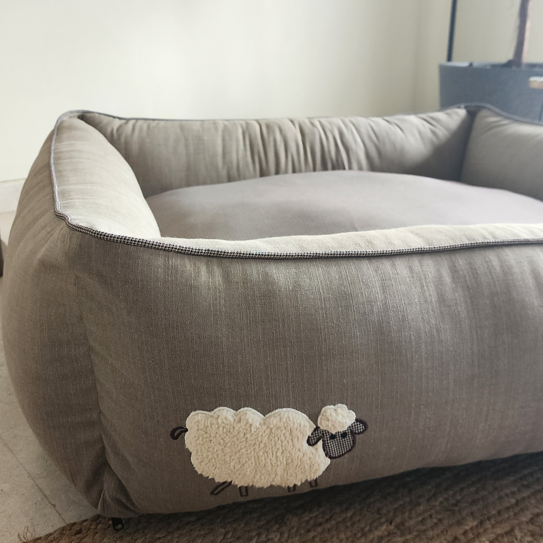 Personalized dog beds | Washable large dog beds India