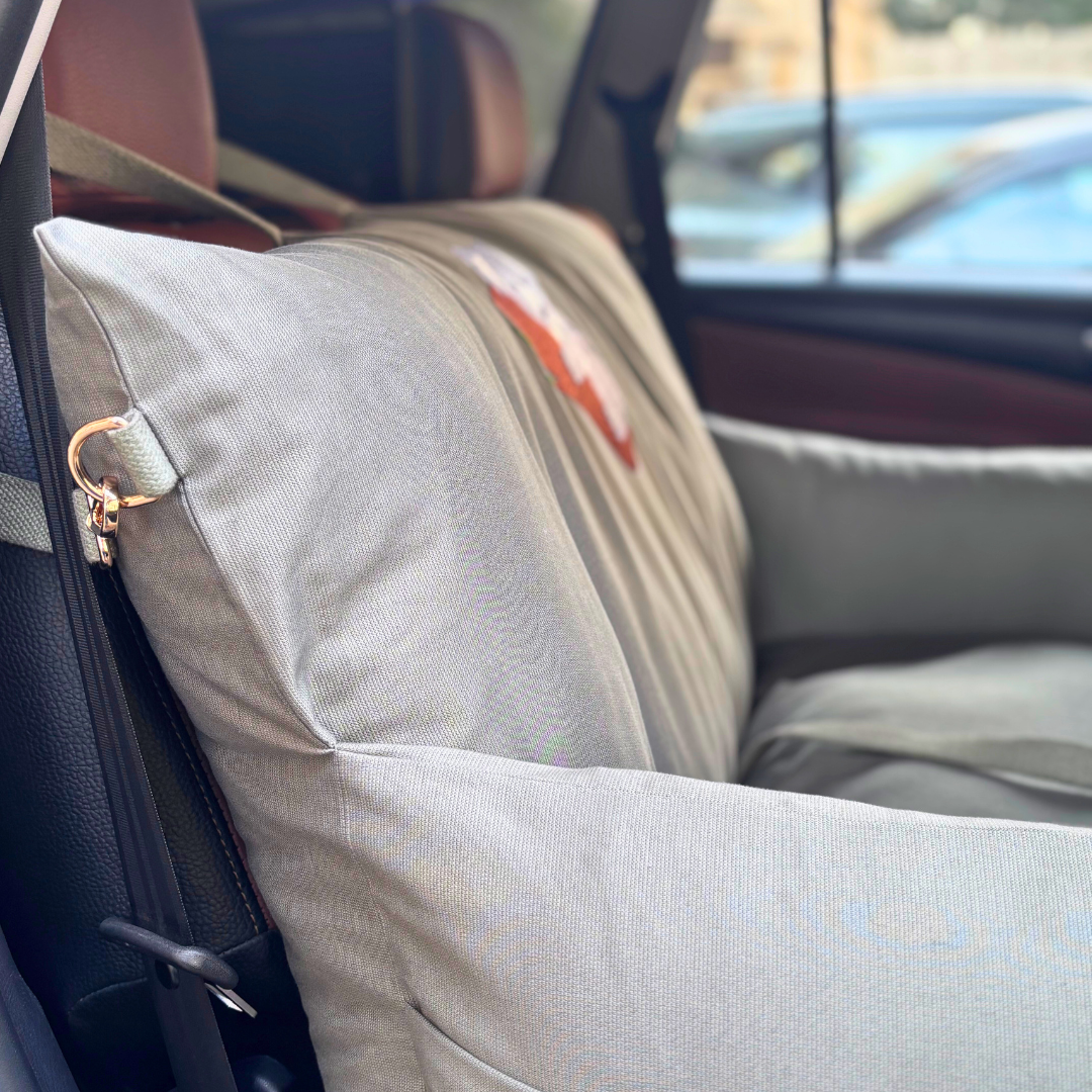 PoochMate Travel Dog Bed | Dog Car Seats online India | Travel beds for large dogs | Large dog car Seats