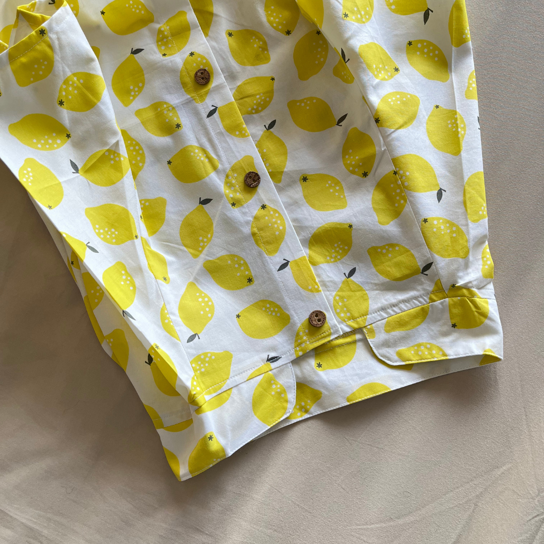 PoochMate OAK 3.0 :  Honey Bees Lemon Print Dog Shirt Size 24