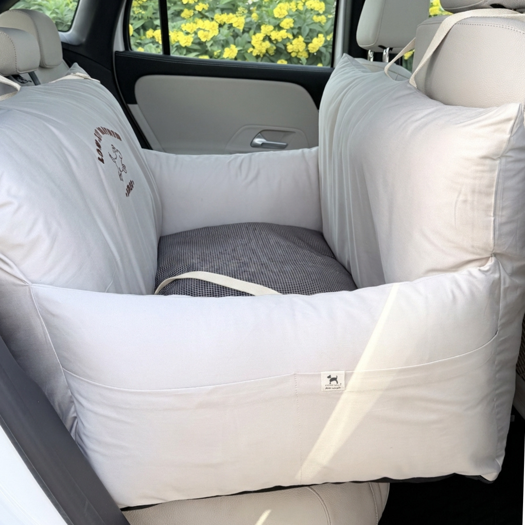 PoochMate Travel Beds | Dog Car Seats online India | Car seats for large dogs | dog bed for car back seat| Dog car bed | Dog bed for car travel India
