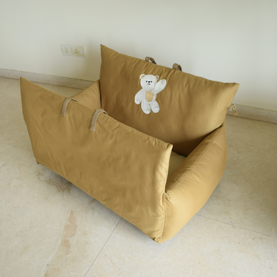 PoochMate OAK 3.0 : Medium Travel Dog Bed Sand & Beige : Bear