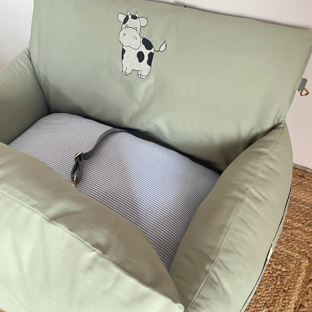 PoochMate OAK 3.0 Moo Moo Travel Dog Bed Sage Medium
