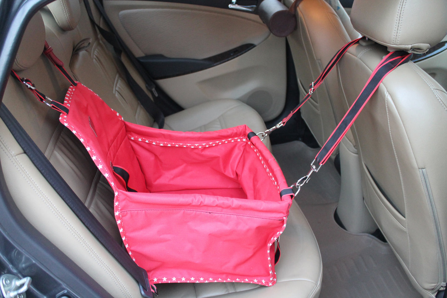 PoochMate Cradle Car Seat - Red