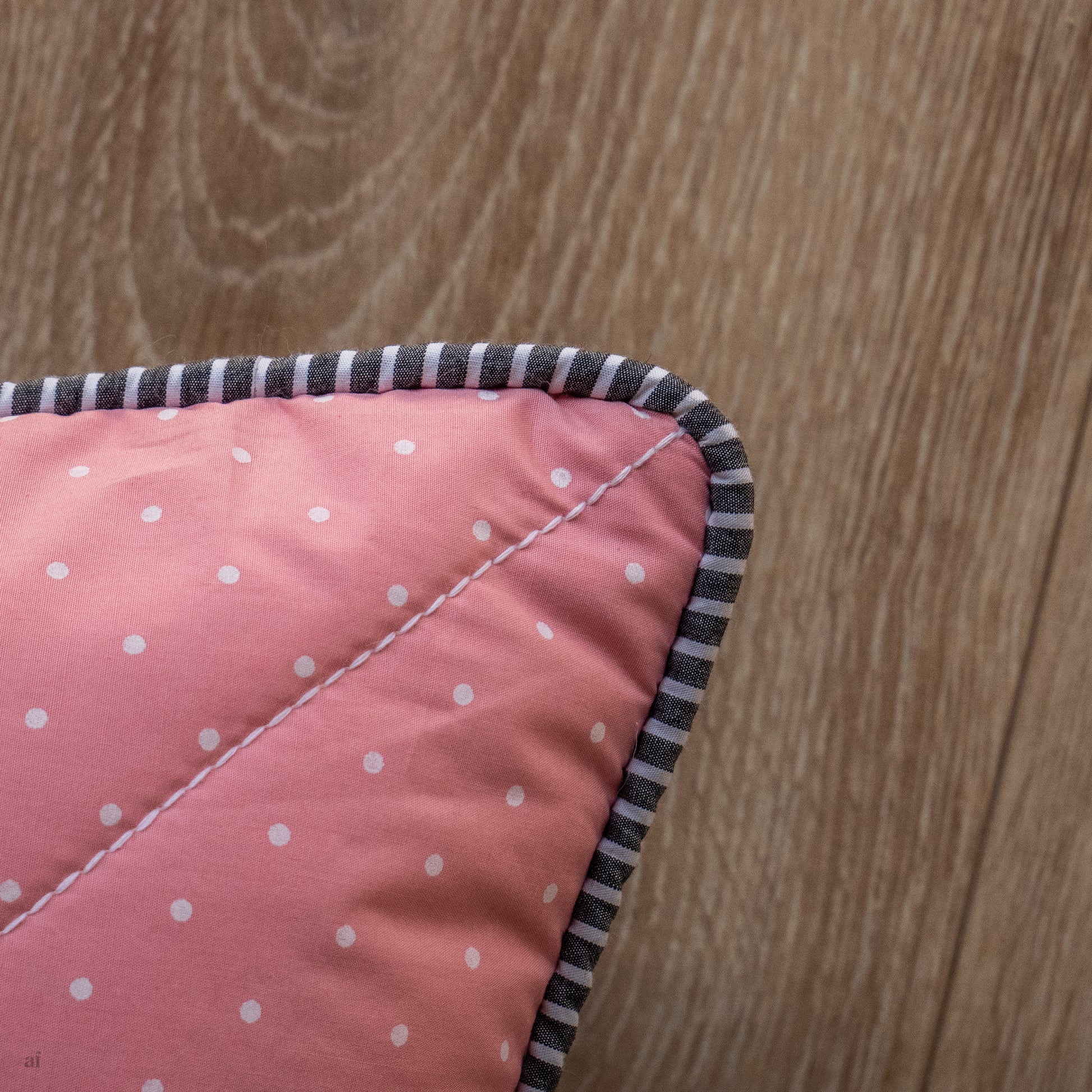 Flat dog beds online India | Washable dog beds India