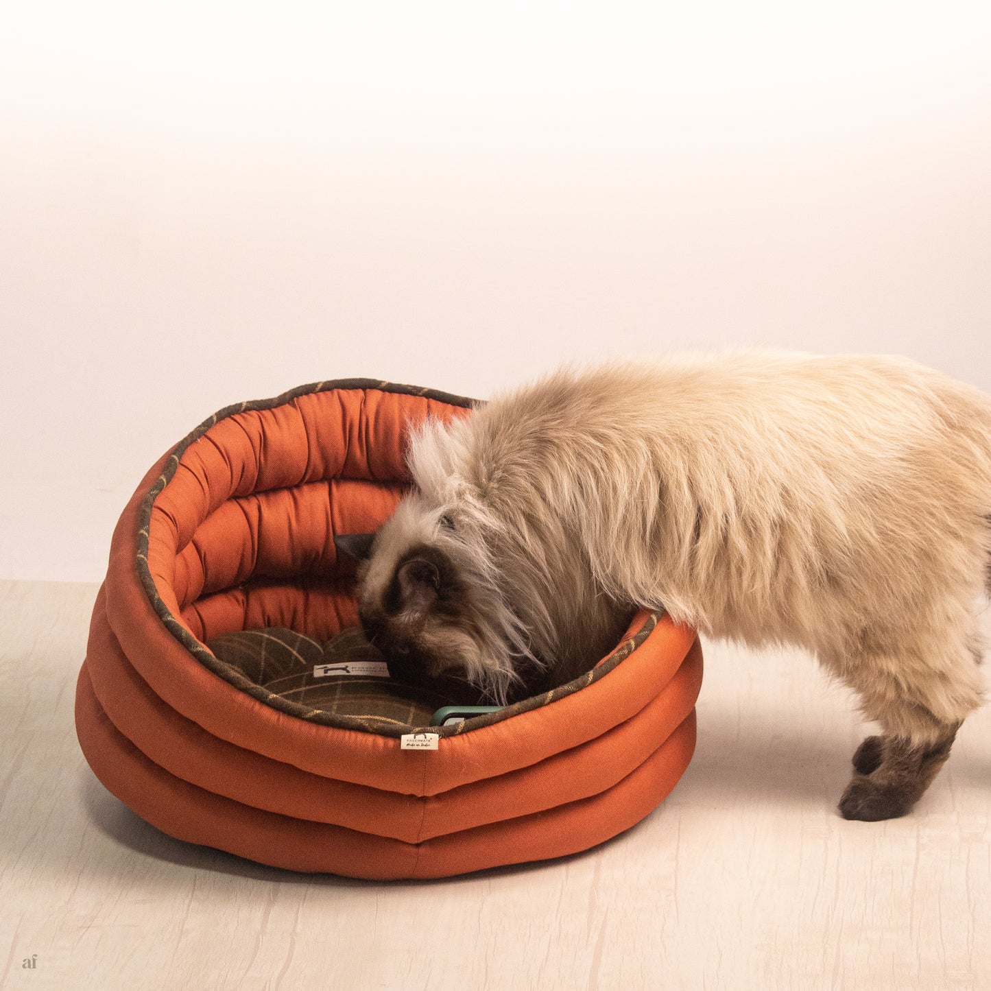 Cat sleeping bed | Round shape cat beds 